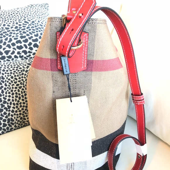 Burberry authentic bag NWT - Picture 3 of 6